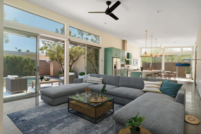 2703 Alexander Club Drive, Palm Springs CA: https://media.crmls.org/mediaz/2ea2d429-ea26-4e75-9fc6-16f47e4f68e5.jpg