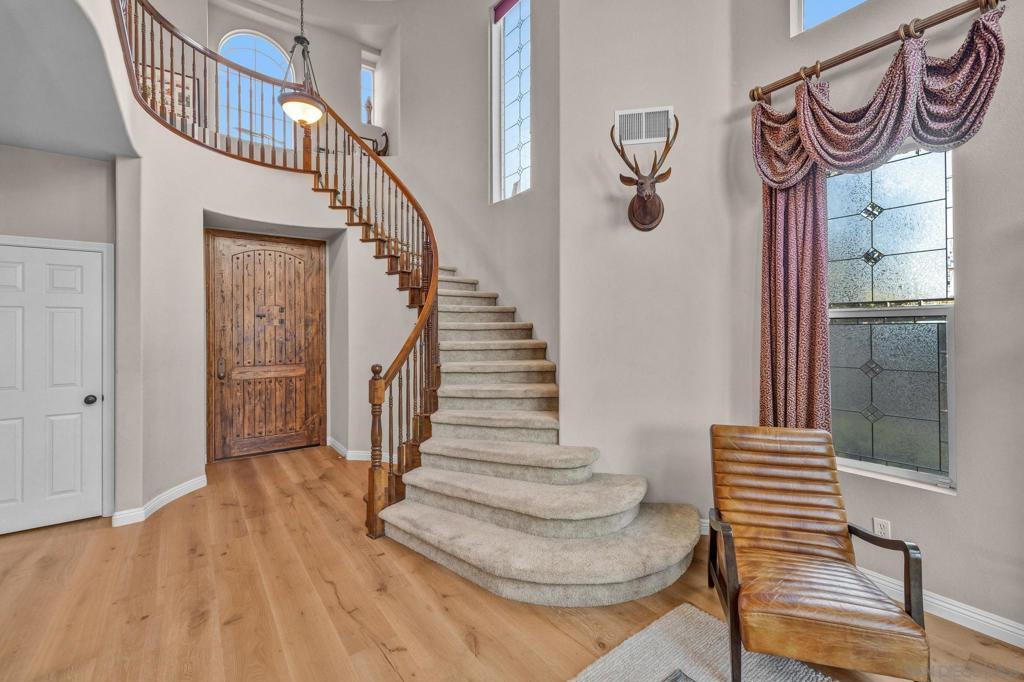 2124 Pamplona Ct - photo 17