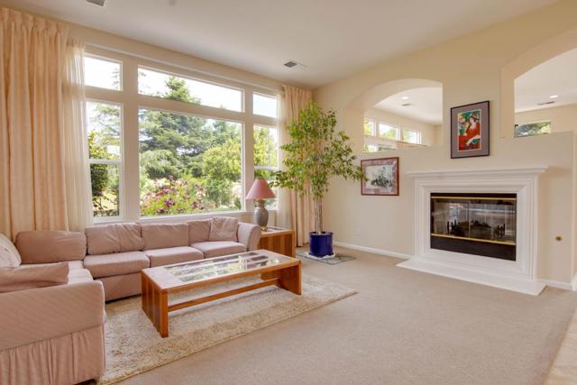 334 Paseo Gularte, San Juan Bautista CA: https://media.crmls.org/mediaz/2ea2ec4c-9239-4a53-8fd4-741af86b01a6.jpg