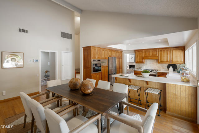 Detail Gallery Image 11 of 43 For 3033 Hopeton Rd, La Crescenta,  CA 91214 - 3 Beds | 2 Baths