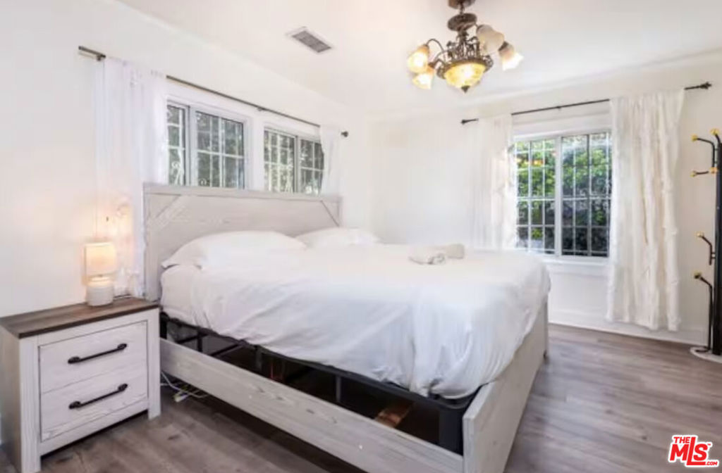 MLS #25567783 img 14