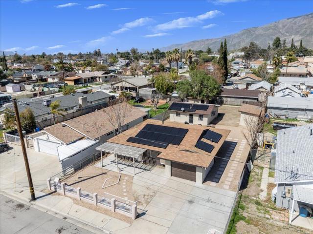 259 & 255 W 6th Street, San Jacinto CA: https://media.crmls.org/mediaz/2ea46fb9-8f95-4299-98ee-6a0c8c9bdd0e.jpg