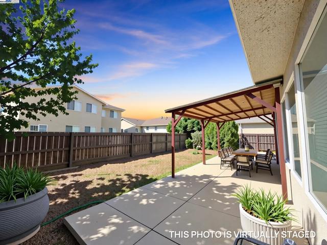 4651 Stern Dr, Merced CA: https://media.crmls.org/mediaz/2ea4d3c4-8a2f-49be-836d-50d7b964e248.jpg