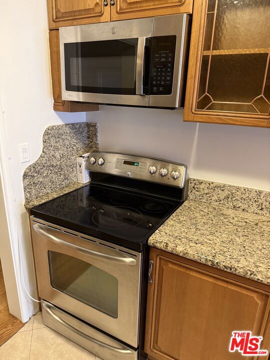 4647 Willis Avenue, Sherman Oaks CA: https://media.crmls.org/mediaz/2ea57092-7c14-49f5-bd18-9754b5bd6825.jpg