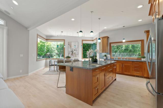 989 Lane Avenue, Mountain View CA: https://media.crmls.org/mediaz/2ea625a2-b618-4805-b567-d156e6fc68f9.jpg