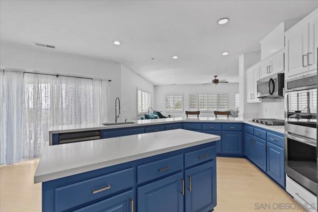 31252 North Star Way, Valley Center CA: https://media.crmls.org/mediaz/2ea674ee-f6c6-4b31-a065-609540d7a9d4.jpg