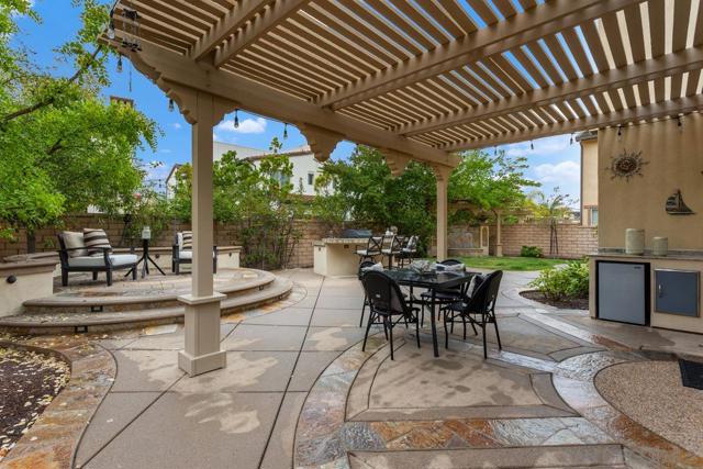 6336 Sagebrush Bend Way, San Diego CA: https://media.crmls.org/mediaz/2ea678ae-36c3-466d-b267-1e428b790a2e.jpg