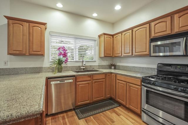 4592 Altadena Ave, San Diego CA: https://media.crmls.org/mediaz/2ea6d5ea-0b2e-4321-b1b2-03bf7689b426.jpg