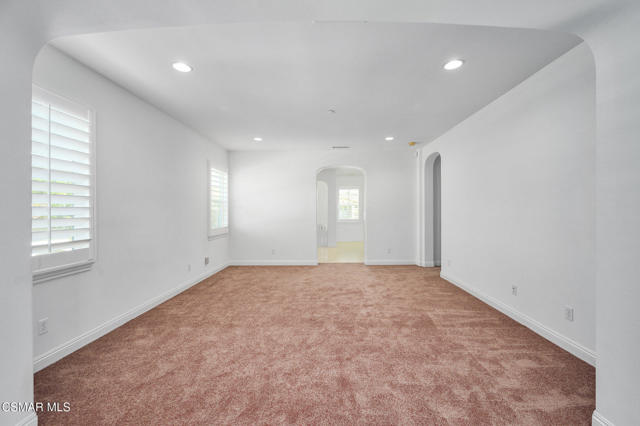2079 Legacy Drive, Simi Valley CA: https://media.crmls.org/mediaz/2ea7359a-3c35-4d26-824a-5a73d671318b.jpg