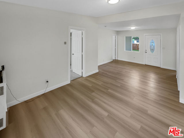 10692 Sycamore Avenue, Stanton CA: https://media.crmls.org/mediaz/2ea9b563-bf4b-42a5-b1df-3a53e1574a4b.jpg