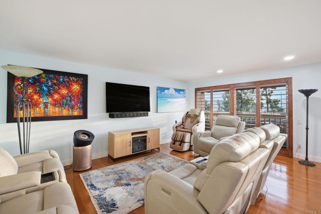 6354 Caminito Basilio