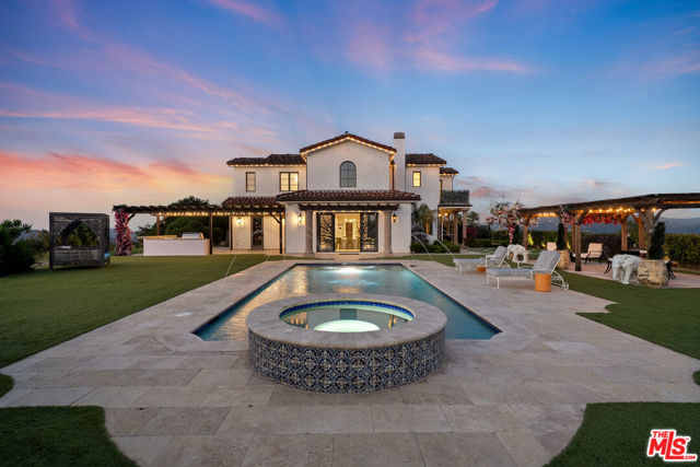 1650 Luse Tank Road, Topanga CA: https://media.crmls.org/mediaz/2eaa9873-18b4-4c0a-bdb6-afbf89a30194.jpg