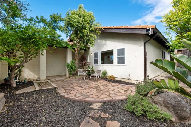 2305 Oak Flat Road, San Jose CA: https://media.crmls.org/mediaz/2eaadf8f-7040-4078-a974-c824c7dbc87d.jpg