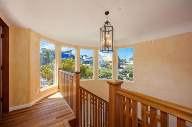 447 3rd Street, Montara CA: https://media.crmls.org/mediaz/2eac4d53-6b80-43a6-9f56-7f548bc7dd45.jpg