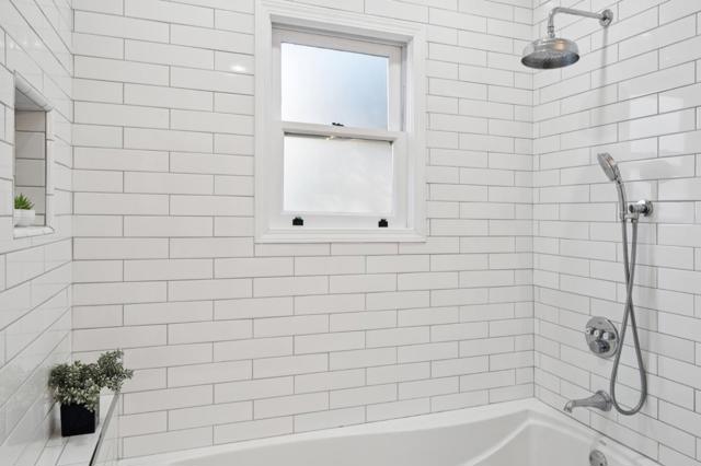 3000 26th Street, San Francisco CA: https://media.crmls.org/mediaz/2eac524e-4e7b-4809-a8fc-5543ec7af5ae.jpg