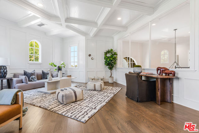 11797 CHAPARAL Street, Los Angeles CA: https://media.crmls.org/mediaz/2eacda8a-84fe-47a8-a3e1-93f10cab850b.jpg
