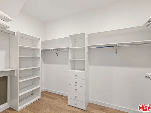 6728 W Hepburn Way, Los Angeles CA: https://media.crmls.org/mediaz/2ead0028-843c-4928-a40a-7b8eb722ccee.jpg
