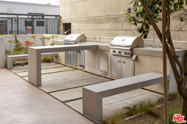 200 N San Fernando Road, Los Angeles CA: https://media.crmls.org/mediaz/2ead2a1e-1879-4e89-bdaa-fb572f5d3439.jpg