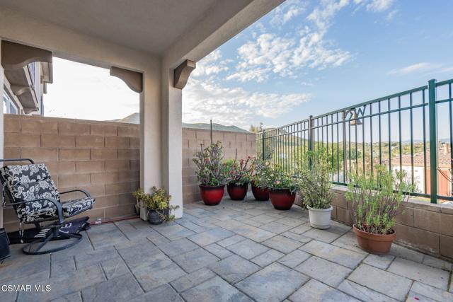 263 Morro Way, Simi Valley CA: https://media.crmls.org/mediaz/2ead5743-bac3-4839-a56a-b5711b2e7bb2.jpg