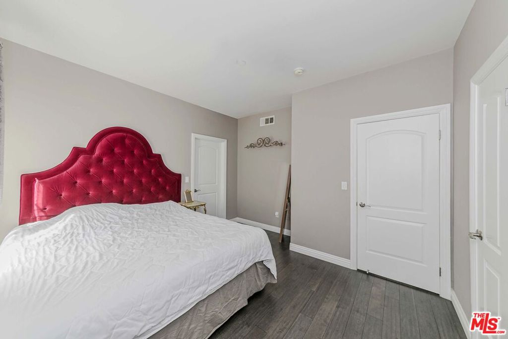 2Eadce5A 53C6 4Ba7 Ab6E 5B4Ed79Da10E 2743 Montrose Avenue #110, Montrose, Ca 91020 &Lt;Span Style='BackgroundColor:transparent;Padding:0Px;'&Gt; &Lt;Small&Gt; &Lt;I&Gt; &Lt;/I&Gt; &Lt;/Small&Gt;&Lt;/Span&Gt;