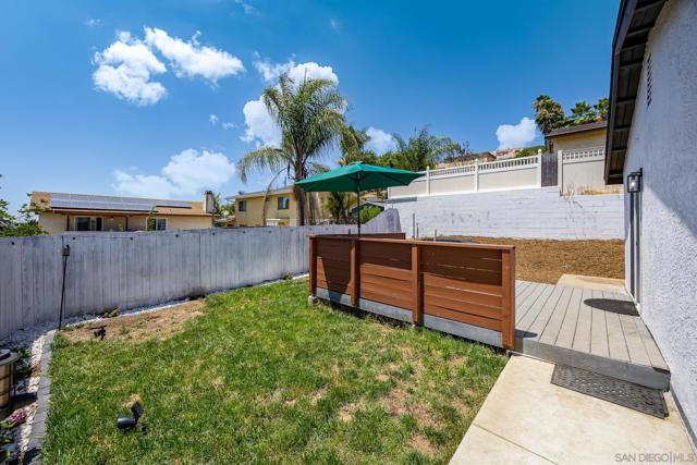 1210 Maria Ave, Spring Valley CA: https://media.crmls.org/mediaz/2eafc59c-9bc8-465d-830b-2898622f5836.jpg