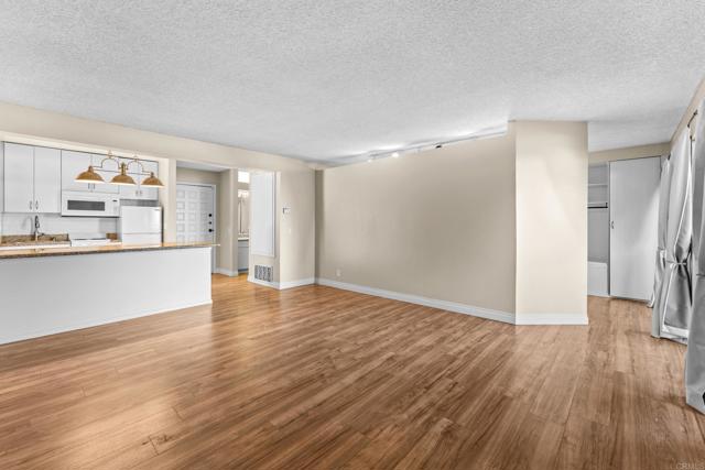 Detail Gallery Image 4 of 22 For 28661 via Las Flores #306,  Murrieta,  CA 92563 - 1 Beds | 1 Baths