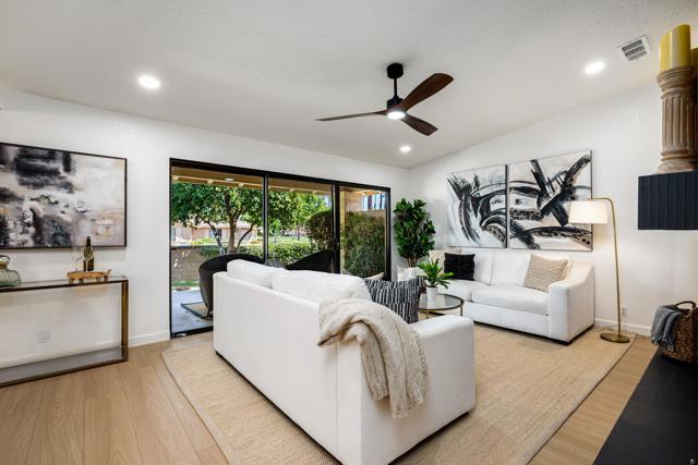 4 Maximo Way, Palm Desert CA: https://media.crmls.org/mediaz/2eb246eb-93b8-4456-b748-3841a9a1f6cf.jpg