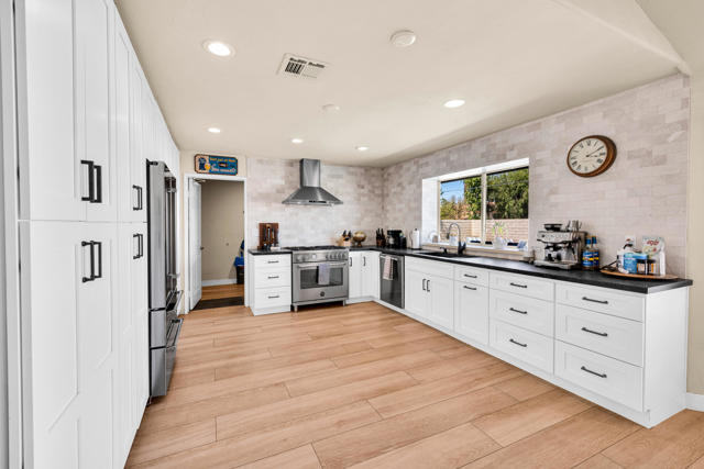42670 Sandy Bay Road, Indio, CA 92203