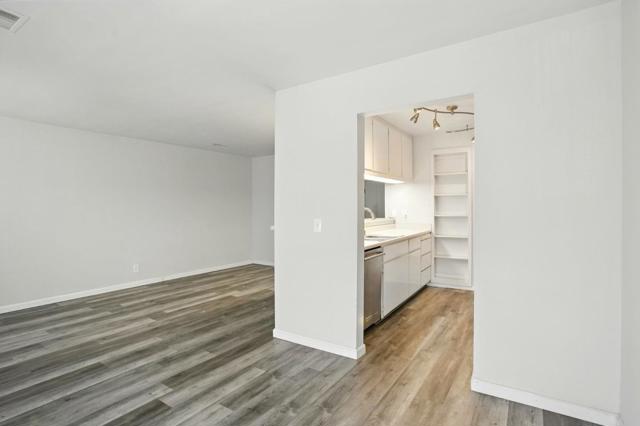 3090 Woods Circle, Davis CA: https://media.crmls.org/mediaz/2eb3d625-730f-4554-961f-90d8caf3e038.jpg