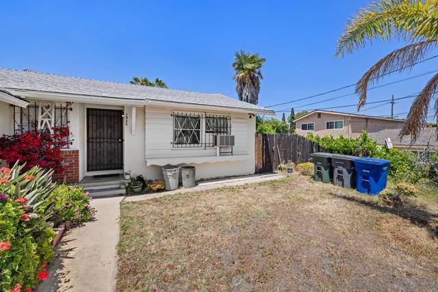 1340 Heron Ave, El Cajon CA: https://media.crmls.org/mediaz/2eb40c33-5ebf-4e60-adae-3bdb239a3b56.jpg