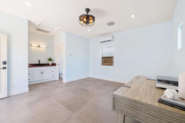 Image 35 of 48 For 43875 Milan Court