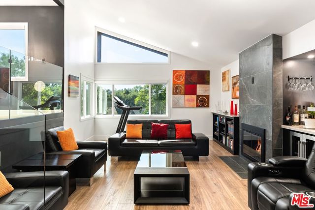 3 Bed Home for Sale in Calabasas, California