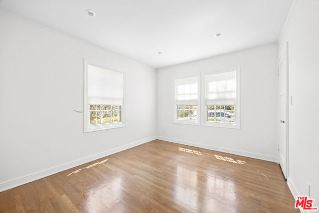 2411 St George Street, Los Angeles CA: https://media.crmls.org/mediaz/2eb6517e-ab45-453e-abcc-16f44436c551.jpg