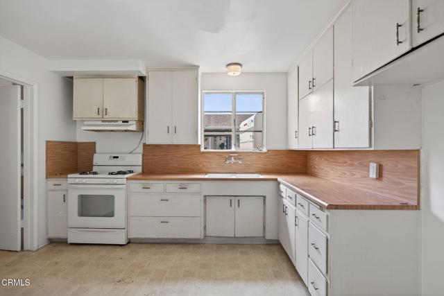 Detail Gallery Image 13 of 26 For 722 W Robert Ave, Oxnard,  CA 93030 - 3 Beds | 1/1 Baths