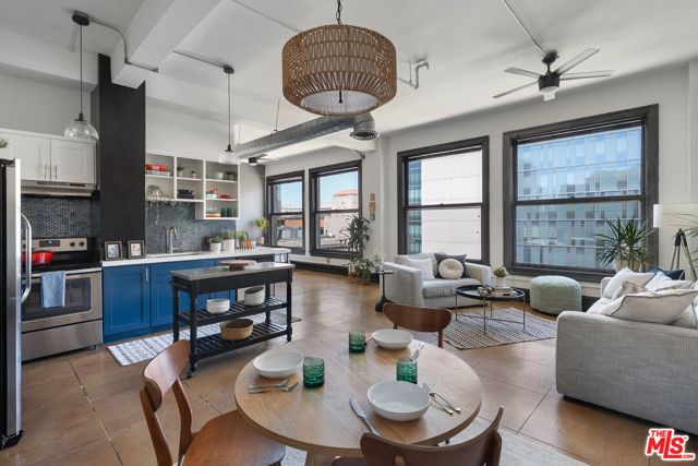 108 W 2nd Street, Los Angeles CA: https://media.crmls.org/mediaz/2eb6b731-9ed7-4d98-a5b5-4cc7f8004447.jpg