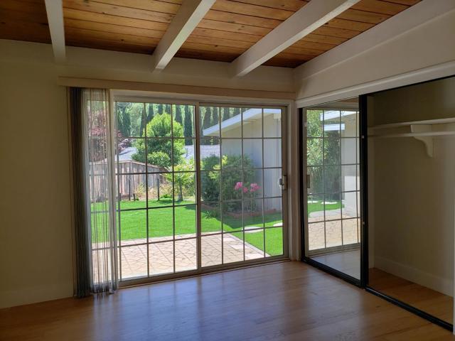 528 Moraga, Orinda CA: https://media.crmls.org/mediaz/2eb7f7eb-7710-44a6-b652-bc7a4a17a3d5.jpg