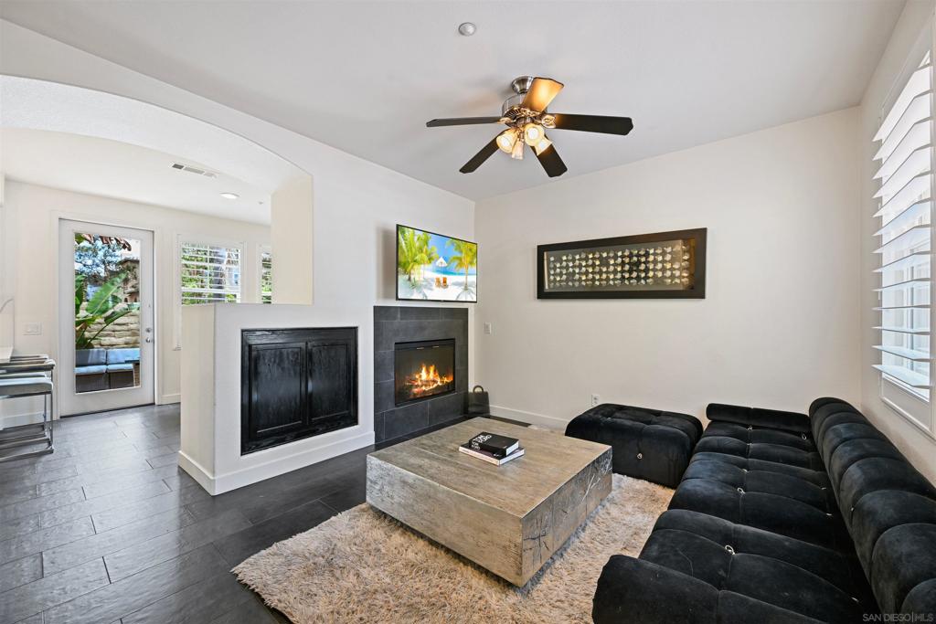13295 Calle Del Campo #5