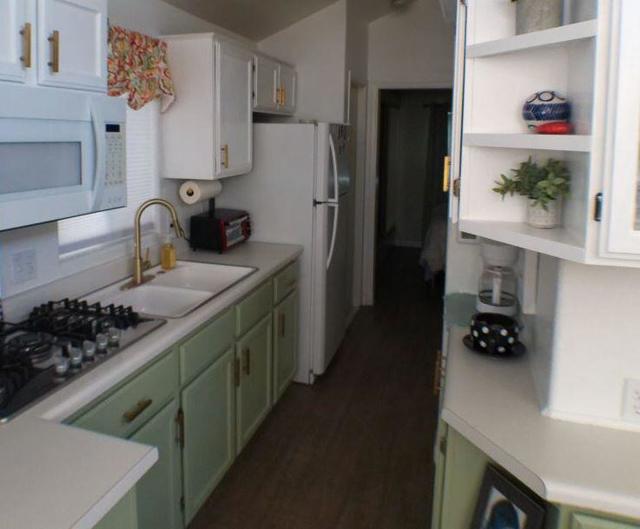 84136 Avenue 44 #602, Indio CA: https://media.crmls.org/mediaz/2eba3465-b6d4-4b7d-9d59-ee59a4680117.jpg