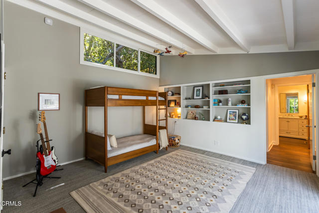 595 Linda Vista Avenue, Pasadena CA: https://media.crmls.org/mediaz/2eba9eea-d3a4-4ea5-9d85-b6e326c00eff.jpg