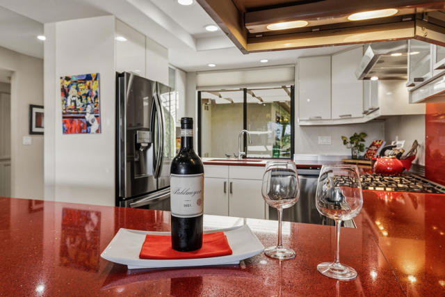 148 Las Lomas, Palm Desert, CA 92260