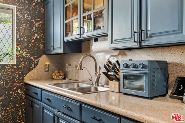 10249 Tujunga Canyon Boulevard, Tujunga CA: https://media.crmls.org/mediaz/2ebc02d0-a05f-4e81-b18e-a768dd6c487f.jpg