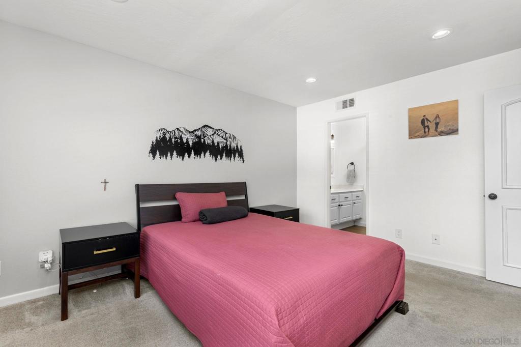 MLS #250036850SD image #12