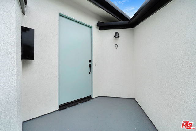 16185 W Sunset Blvd, 9 photo 6