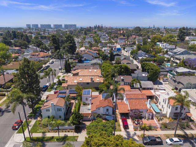 1434 5th Street, Coronado CA: https://media.crmls.org/mediaz/2ebfe9df-d843-4033-aa4f-f19a819897c3.jpg