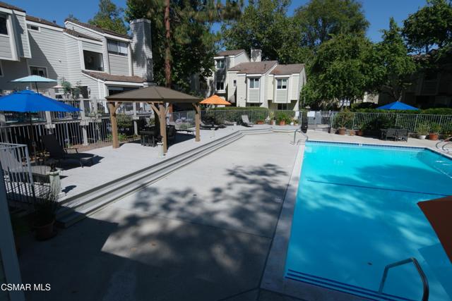 1228 S Westlake Boulevard, Westlake Village CA: https://media.crmls.org/mediaz/2ec021ce-54e6-462c-a0ea-716cf688968d.jpg