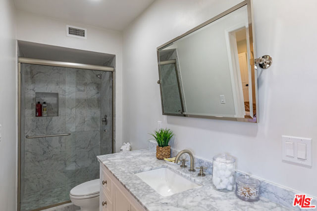 1756 Correa Way, Los Angeles CA: https://media.crmls.org/mediaz/2ec0ad33-10d1-4c86-8081-2a30df6fe7f7.jpg