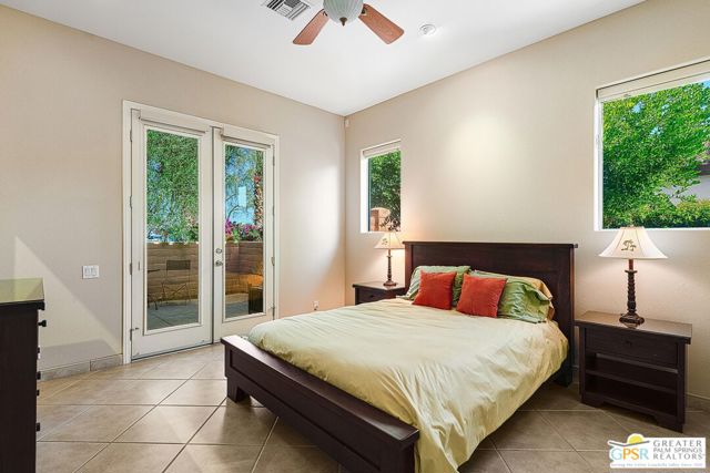 575 E Bogert Trail, Palm Springs CA: https://media.crmls.org/mediaz/2ec0d5f1-5f80-4166-b0b1-b3a32359e5a2.jpg