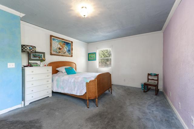 Image 23 of 75 For 2128 Salton View Dr