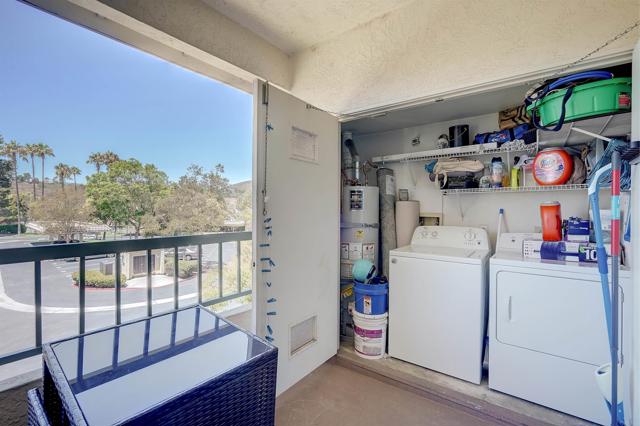 10908 Sabre Hill Drive, San Diego CA: https://media.crmls.org/mediaz/2ec1c67b-be49-4371-9239-109fcb4675d5.jpg