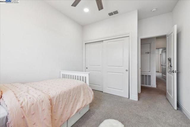 3933 Eminence St, Dublin CA: https://media.crmls.org/mediaz/2ec1c9a0-249d-4657-a1f1-9de528fab2bd.jpg
